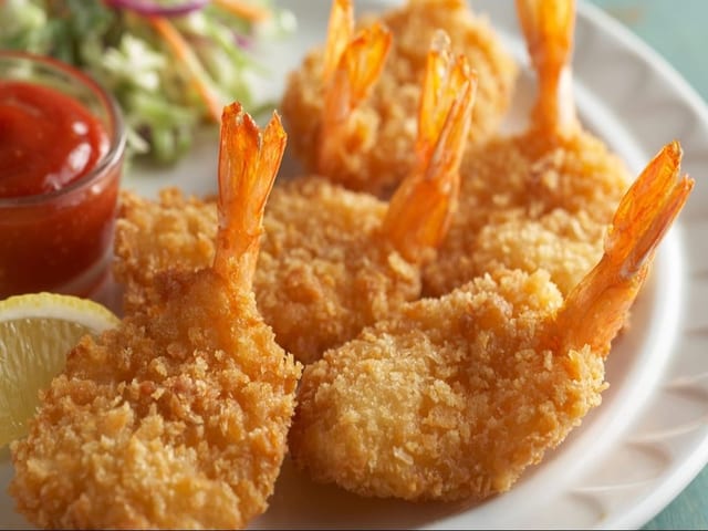 25. 6 Pcs Jumbo Shrimp.